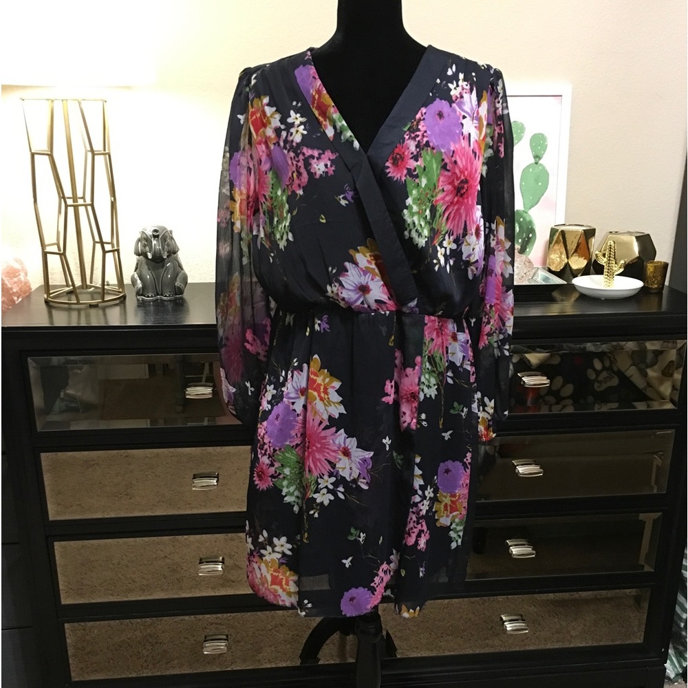 NWT AX Paris Curve Navy Floral Wrap Dress US size 16